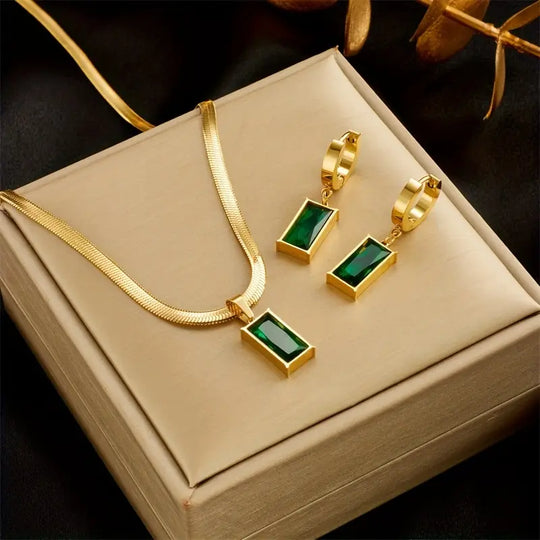 Maanstraal™ – Goldfarbenes Schmuckset mit grünen Steinen
