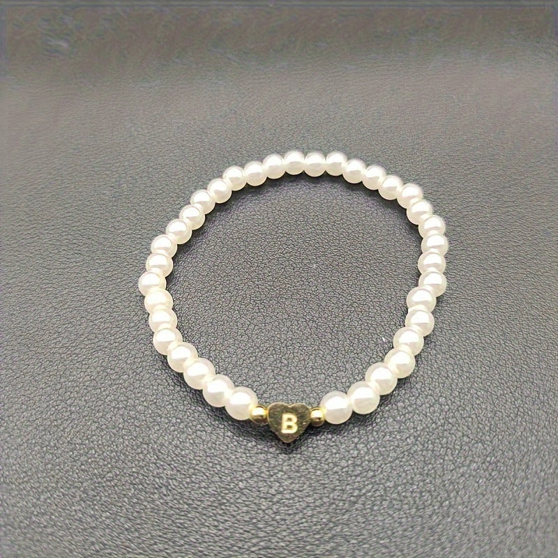 Armbånd – chic med initial en hjerte (A–Z)