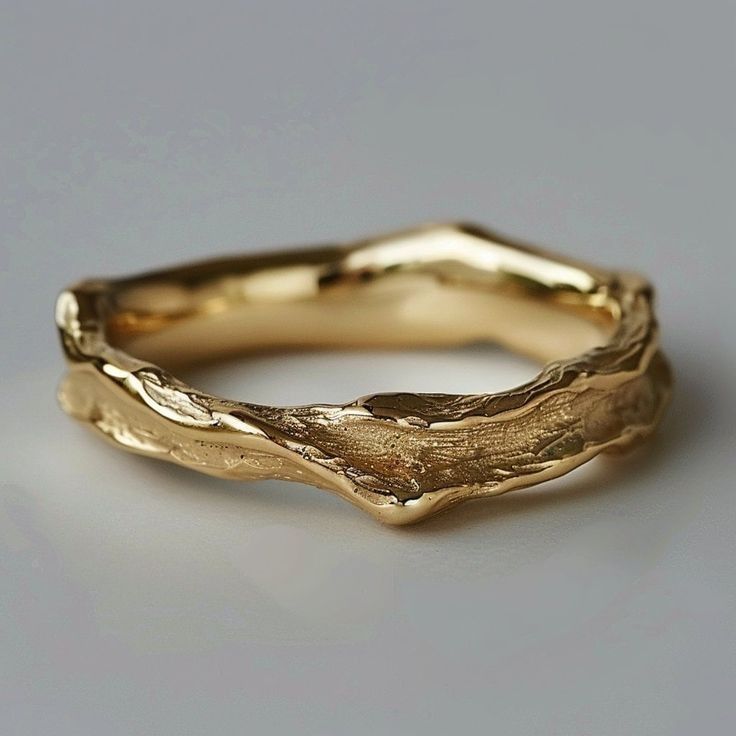 Hamret guldring™ – vintagestil