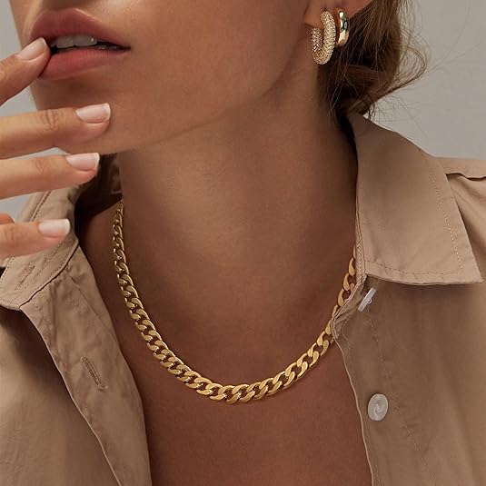 Heidi – Dicke Goldkette