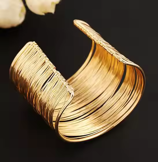 Katherine – Goldfarbenes Vintage-Armband