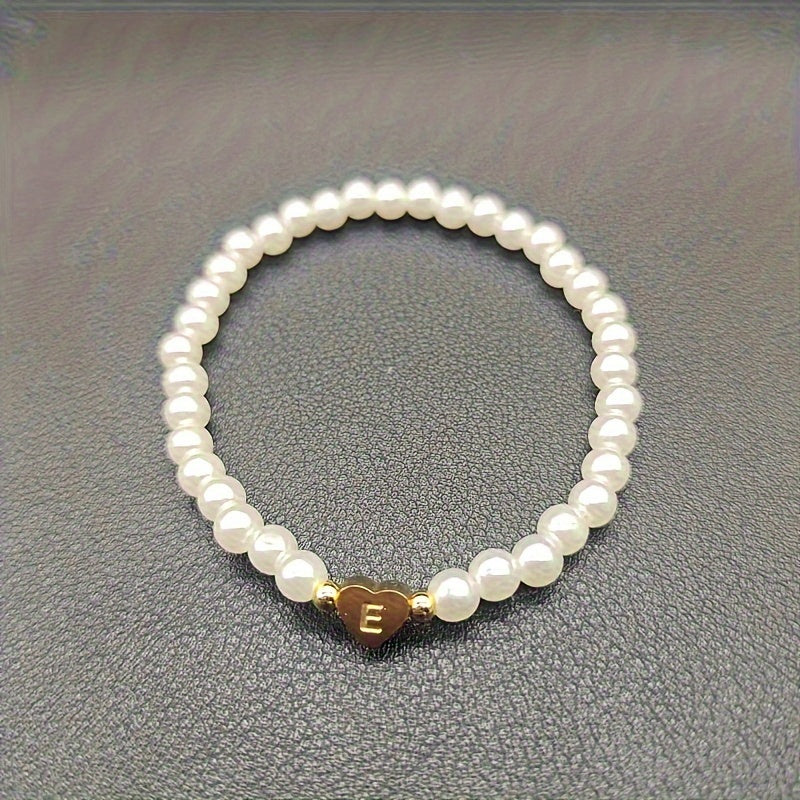 Armbånd – chic med initial en hjerte (A–Z)