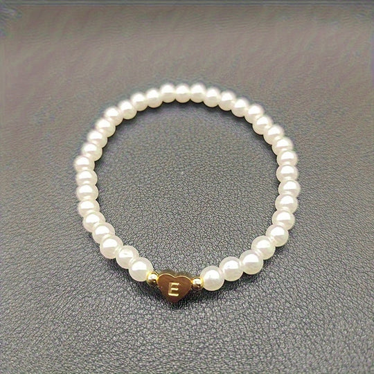 Armbånd – chic med initial en hjerte (A–Z)