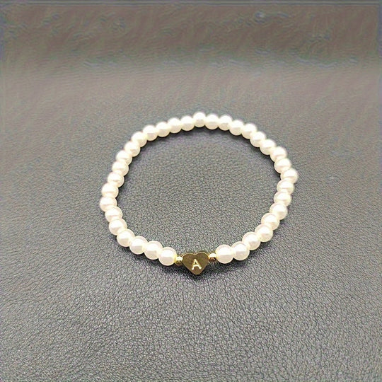 Armbånd – chic med initial en hjerte (A–Z)