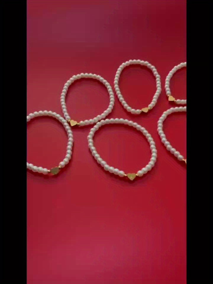 Armbånd – chic med initial en hjerte (A–Z)