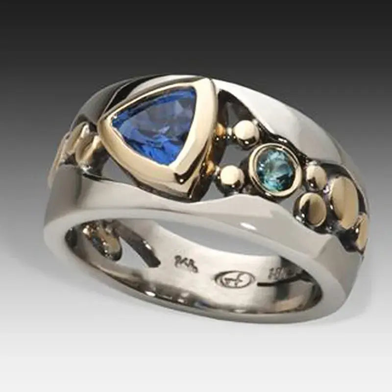 Ring – elegant vintage med blå krystal