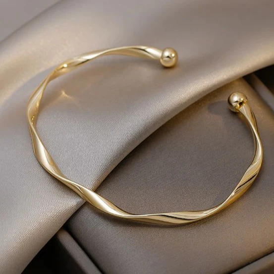 Armbånd – elegant i guld