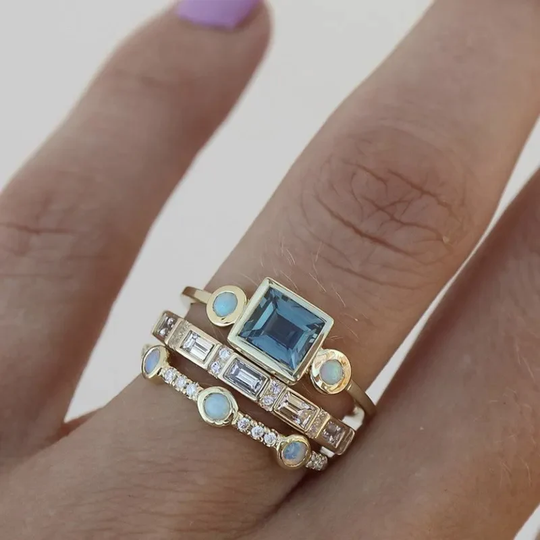 Klassisk vintage-ringsæt med krystaller