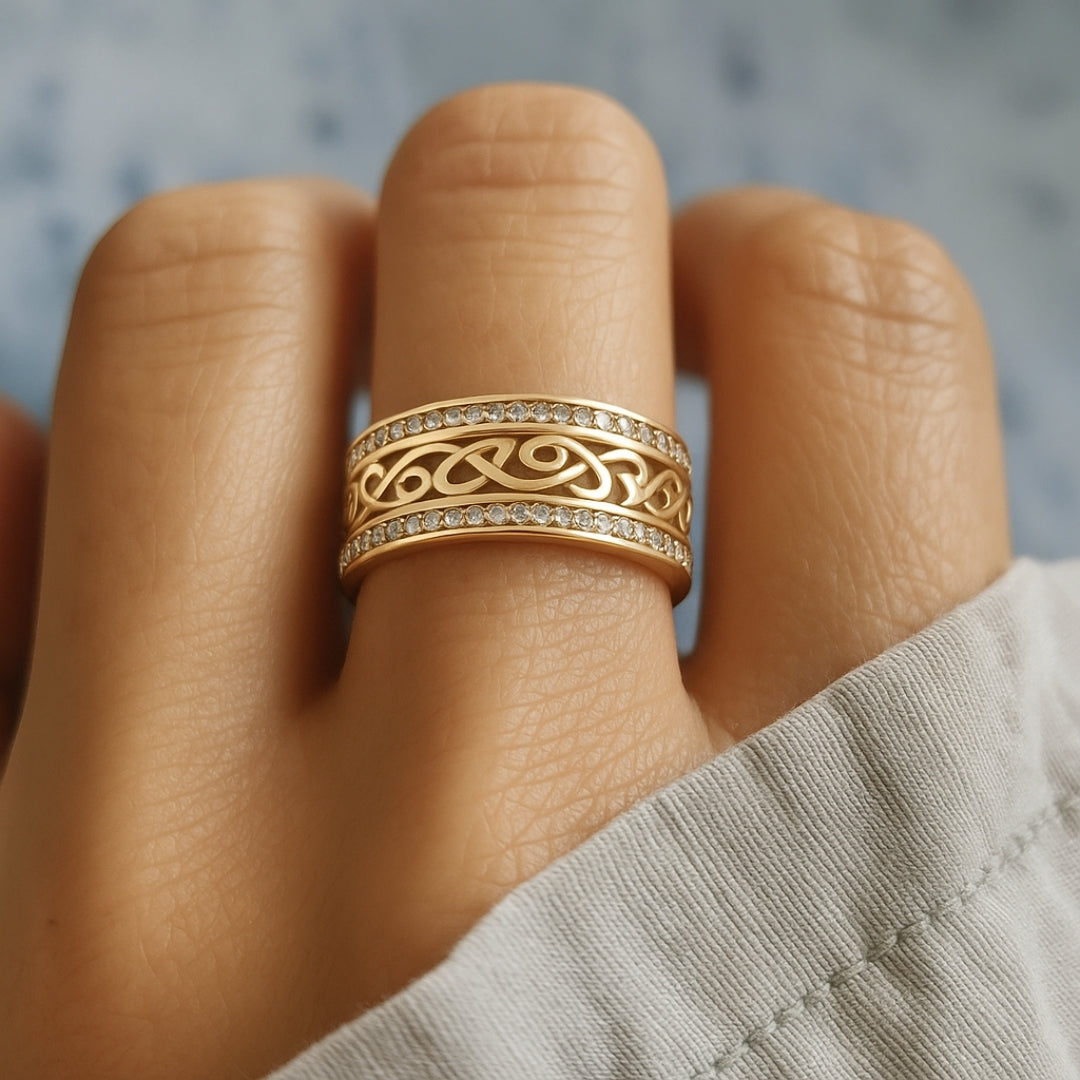 Ring – i guld “Luce Vuota”