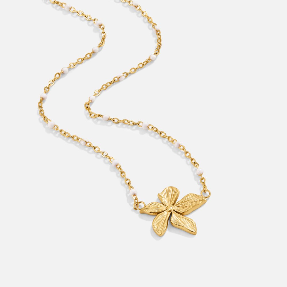 Halskæde – elegant med blomst i guld